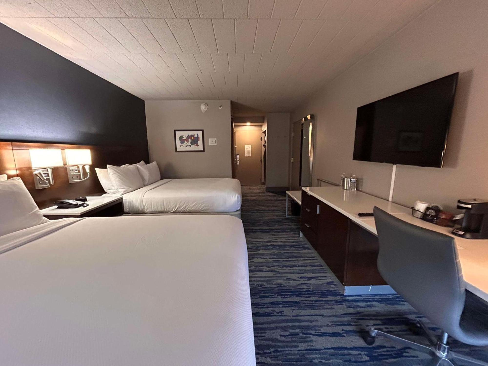 Skyline Hotel Detroit Airport, Surestay Collection By Best Western Romulus Exterior foto