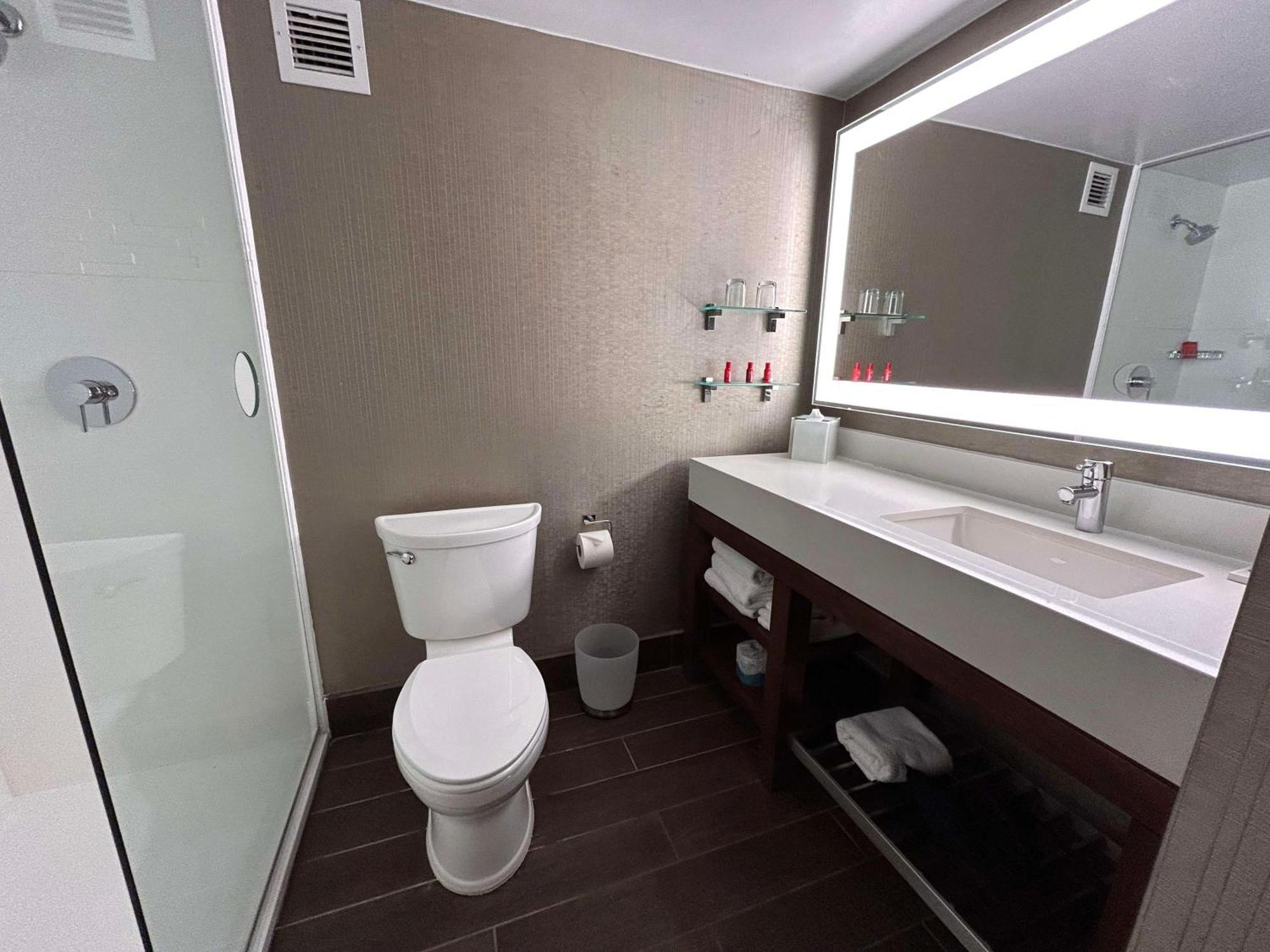Skyline Hotel Detroit Airport, Surestay Collection By Best Western Romulus Exterior foto